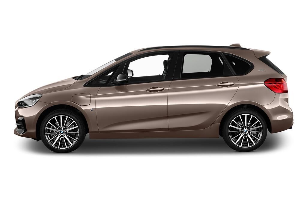 BMW 2 Series Active Tourer (Baujahr 2018) iperformance Sport Line 5 Türen Seitenansicht