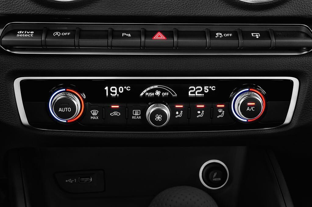 Audi A3 (Baujahr 2017) - 4 Türen Temperatur und Klimaanlage