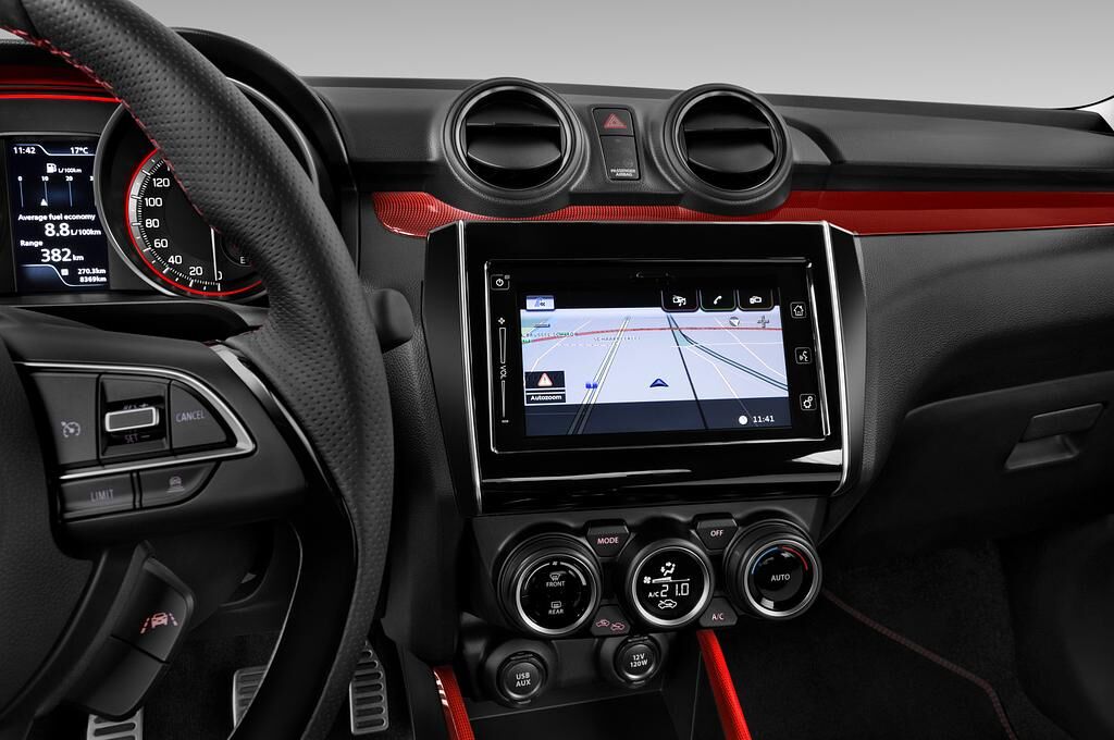 Suzuki Swift Sport (Baujahr 2018) Base 5 Türen Temperatur und Klimaanlage