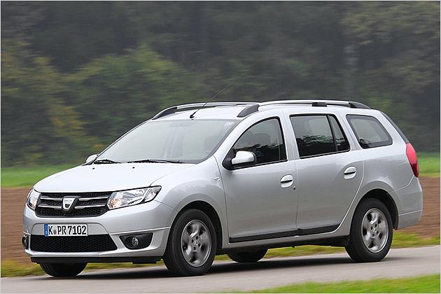 Wesentlich flacher und moderner als der Vorgänger fährt der Dacia Logan MCV vor