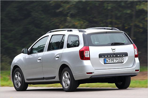 Durch die großzügigen Fenster darf man sich über eine gute Rundumsicht freuen