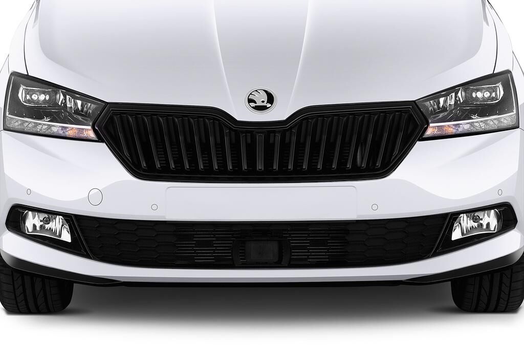 Skoda Fabia (Baujahr 2018) Monte Carlo 5 Türen Kühlergrill und Scheinwerfer