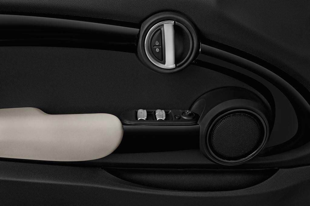 MINI MINI (Baujahr 2019) Cooper S Chili 2 Türen Bedienungselemente Tür