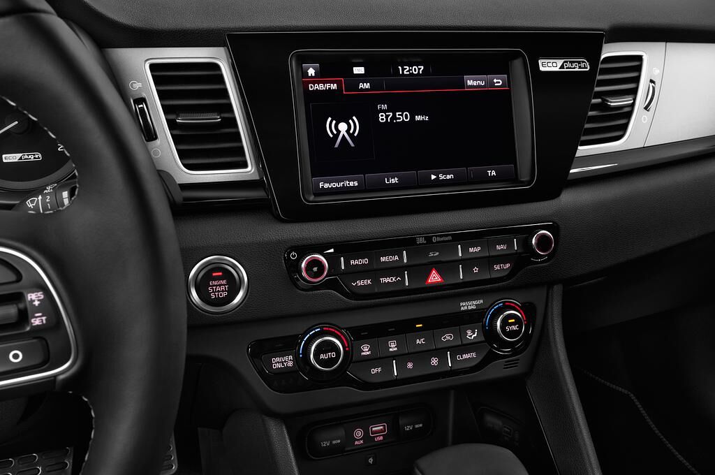 KIA Niro Plug-in Hybrid (Baujahr 2018) Spirit 5 Türen Radio und Infotainmentsystem