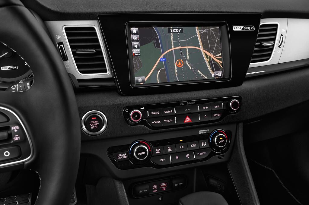 KIA Niro Plug-in Hybrid (Baujahr 2018) Spirit 5 Türen Temperatur und Klimaanlage