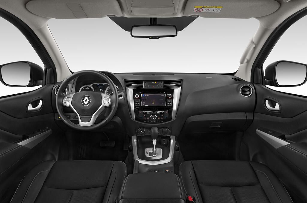 Renault Alaskan (Baujahr 2018) Intens 4 Türen Cockpit und Innenraum