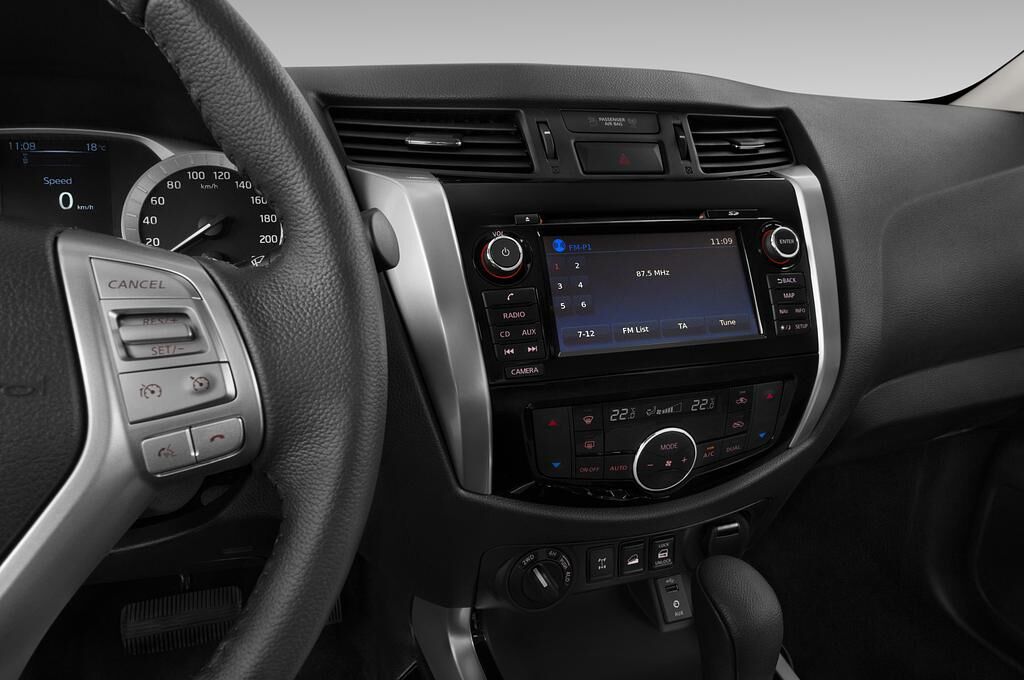 Renault Alaskan (Baujahr 2018) Intens 4 Türen Radio und Infotainmentsystem