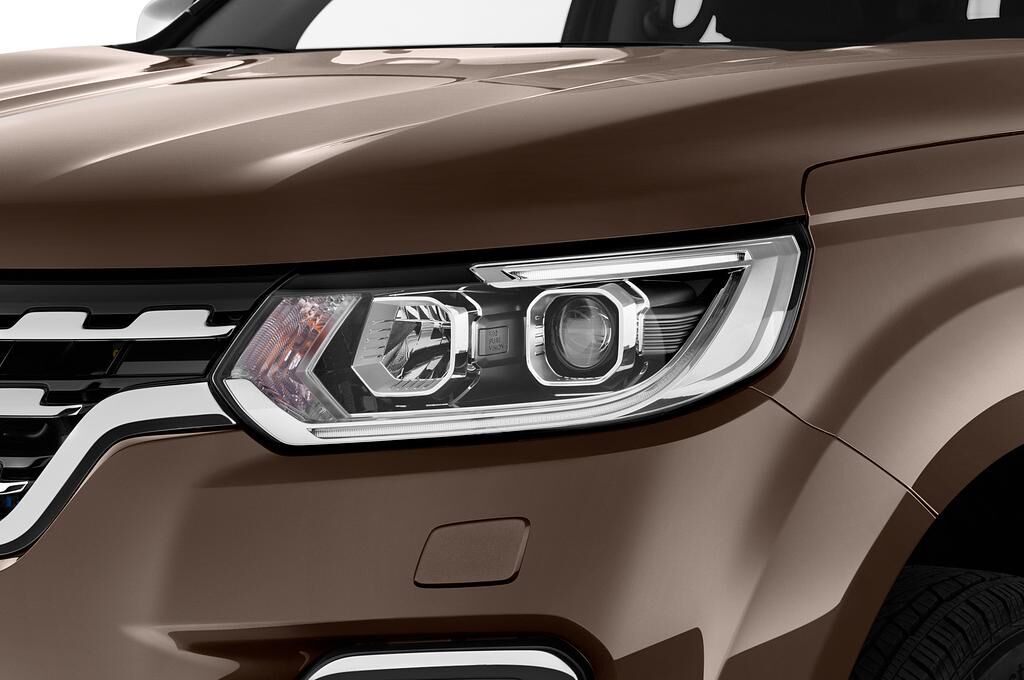 Renault Alaskan (Baujahr 2018) Intens 4 Türen Scheinwerfer