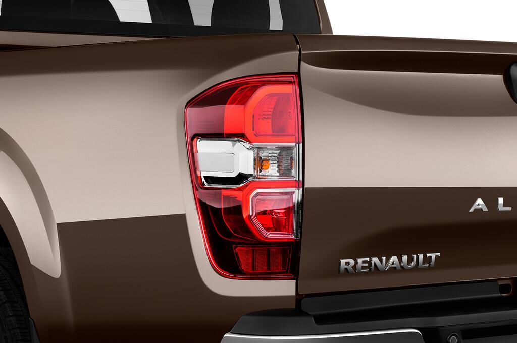 Renault Alaskan (Baujahr 2018) Intens 4 Türen Rücklicht