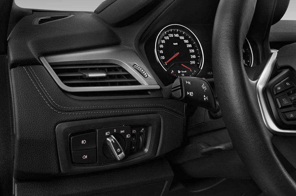 BMW 2 Series Active Tourer (Baujahr 2018) Luxury 5 Türen Lüftung