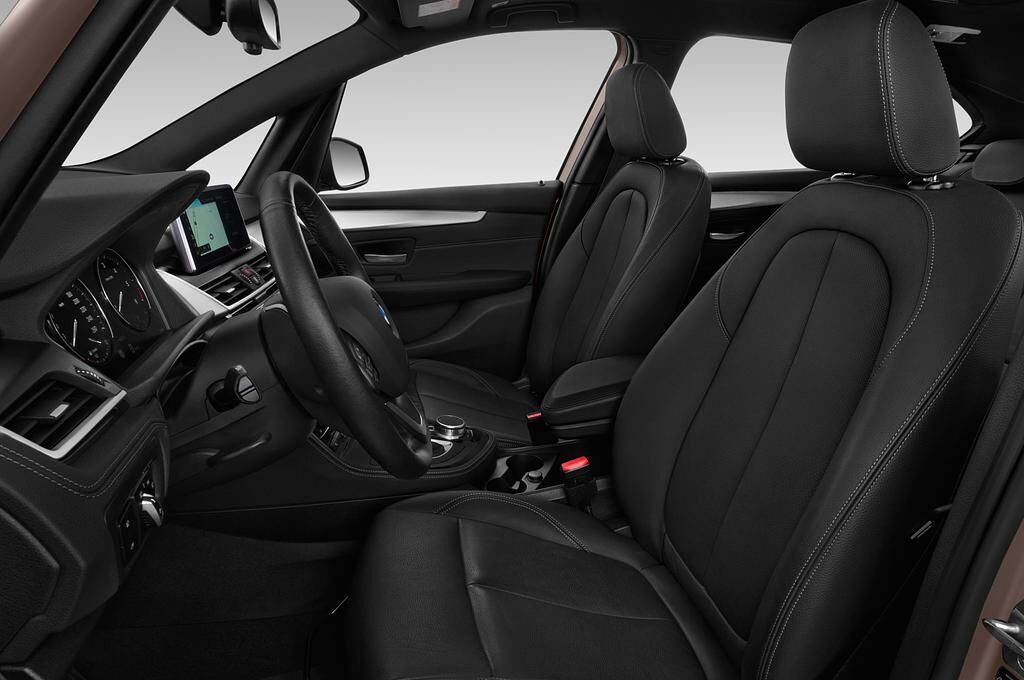 BMW 2 Series Active Tourer (Baujahr 2018) Luxury 5 Türen Vordersitze