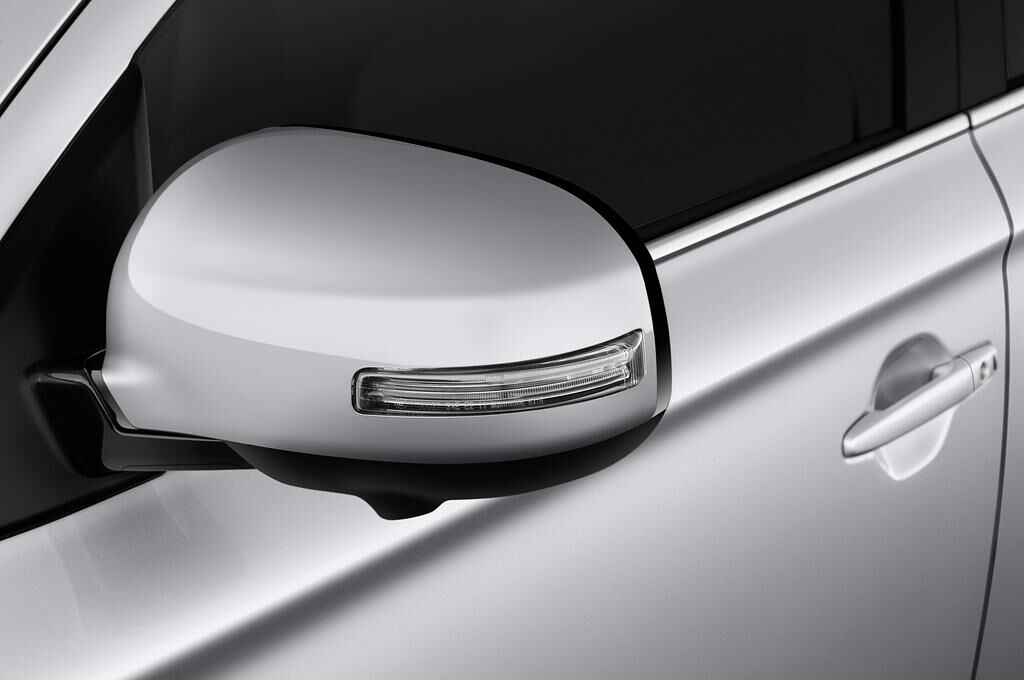 Mitsubishi Outlander Plug-in Hybrid (Baujahr 2018) Plus 5 Türen Außenspiegel