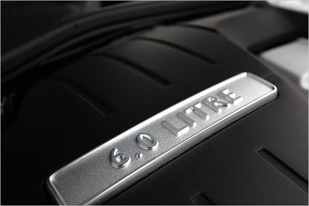 Was ist Downsizing? Im Flying Spur kommt weiterhin eine Sechs-Liter-Maschine zum Einsatz