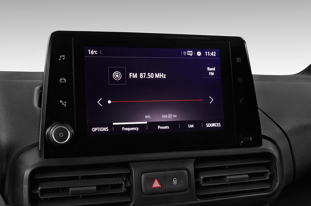 Opel Combo Life (Baujahr 2019) Innovation 5 Türen Radio und Infotainmentsystem