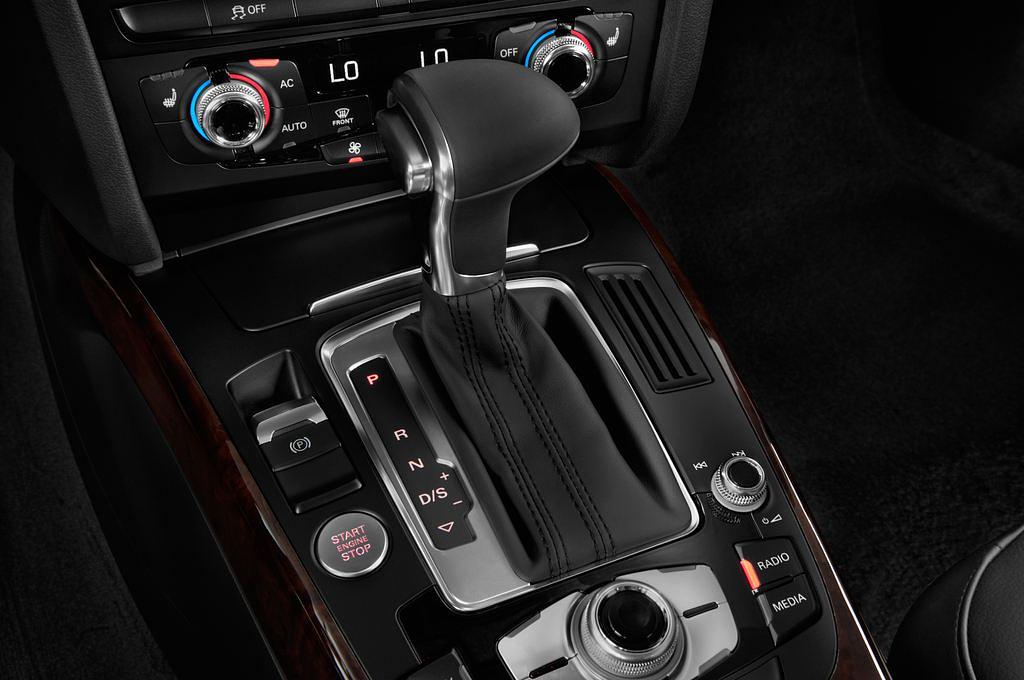 Audi A4 Allroad Quattro (Baujahr 2013) - 5 Türen Schalthebel