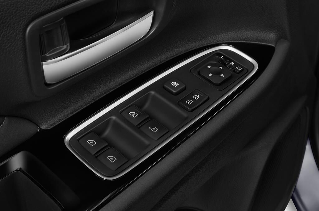 Mitsubishi Outlander PHEV (Baujahr 2019) Top 5 Türen Bedienungselemente Tür