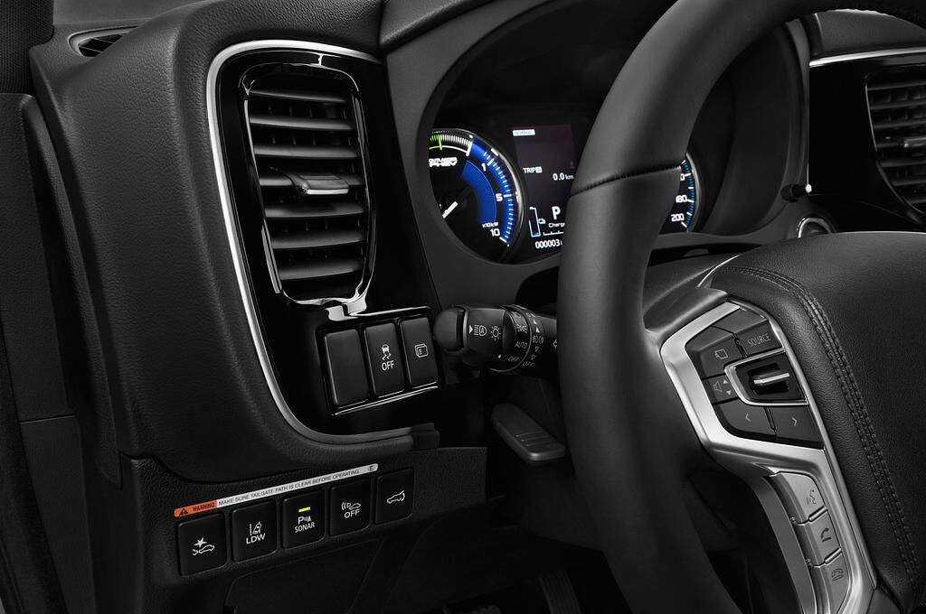 Mitsubishi Outlander PHEV (Baujahr 2019) Top 5 Türen Lüftung