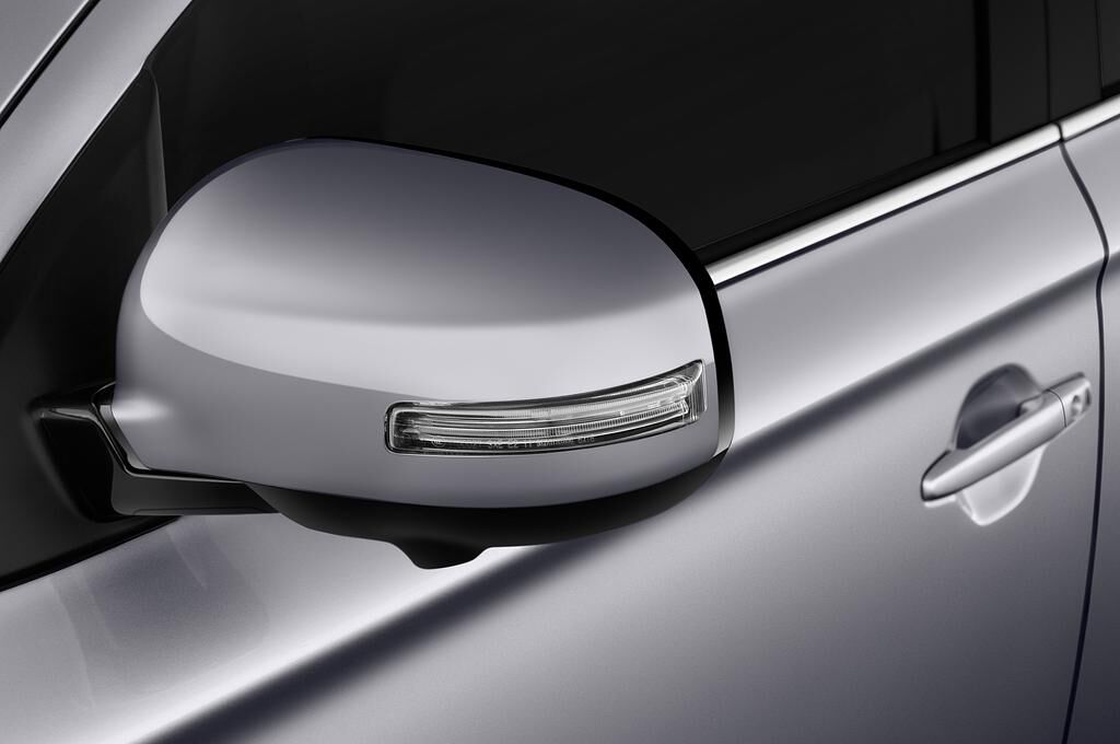 Mitsubishi Outlander PHEV (Baujahr 2019) SE 5 Türen Außenspiegel