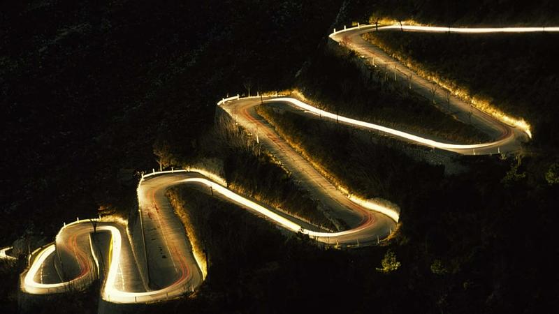 Serpentinen gehören zur Monte wie das Casino.