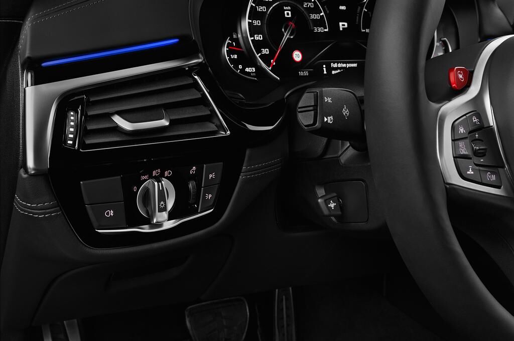BMW M5 Competition (Baujahr 2019) Base 4 Türen Lüftung