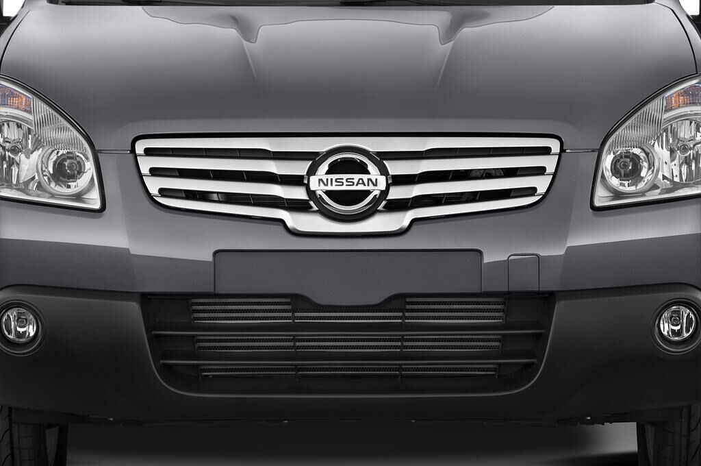 Nissan Qashqai+2 (Baujahr 2009) - 5 Türen Kühlergrill und Scheinwerfer