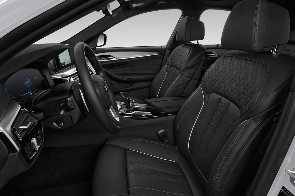 BMW 5 Series Plug-In Hybrid (Baujahr 2018) Sport Line 4 Türen Vordersitze