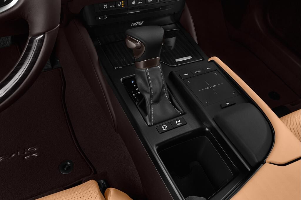 Lexus ES (Baujahr 2019) Luxury Line 4 Türen Schalthebel