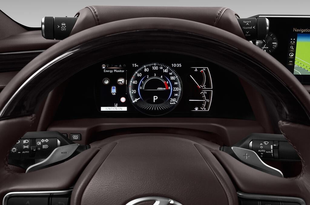 Lexus ES (Baujahr 2019) Luxury Line 4 Türen Tacho und Fahrerinstrumente