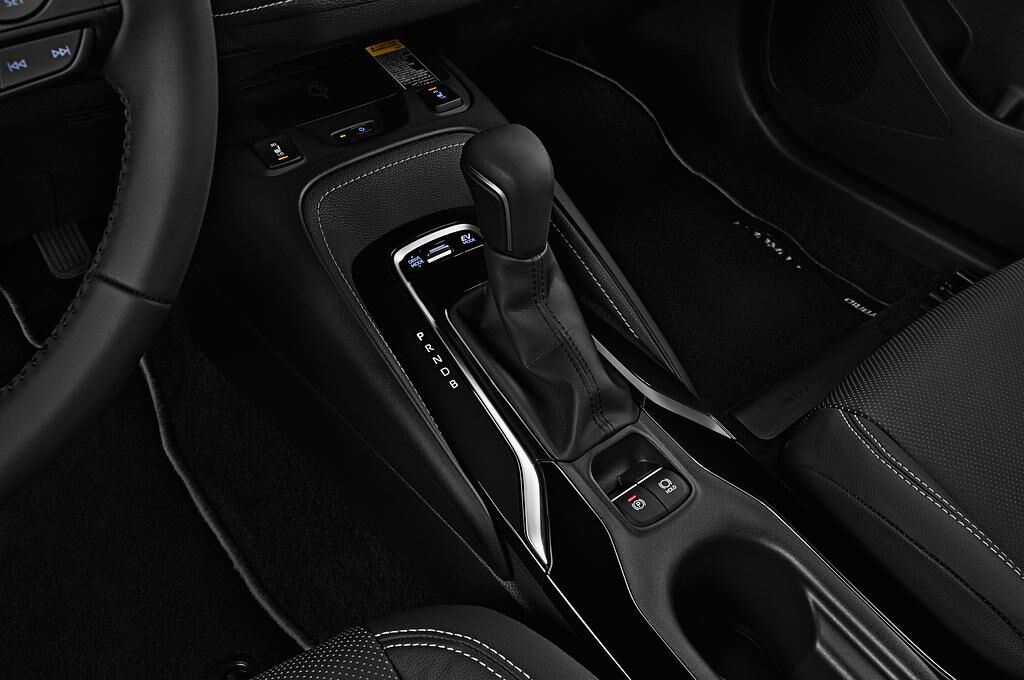 Toyota Corolla (Baujahr 2019) Hybrid Lounge 5 Türen Schalthebel