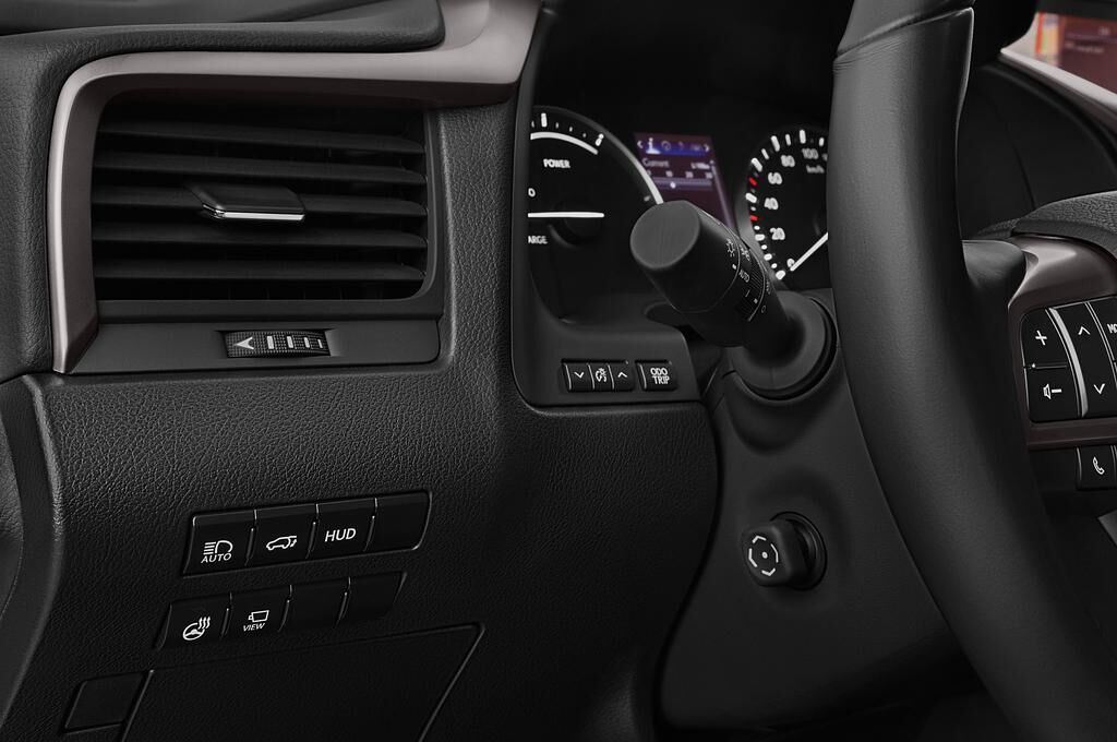 Lexus RX (Baujahr 2019) Luxury Line 5 Türen Lüftung