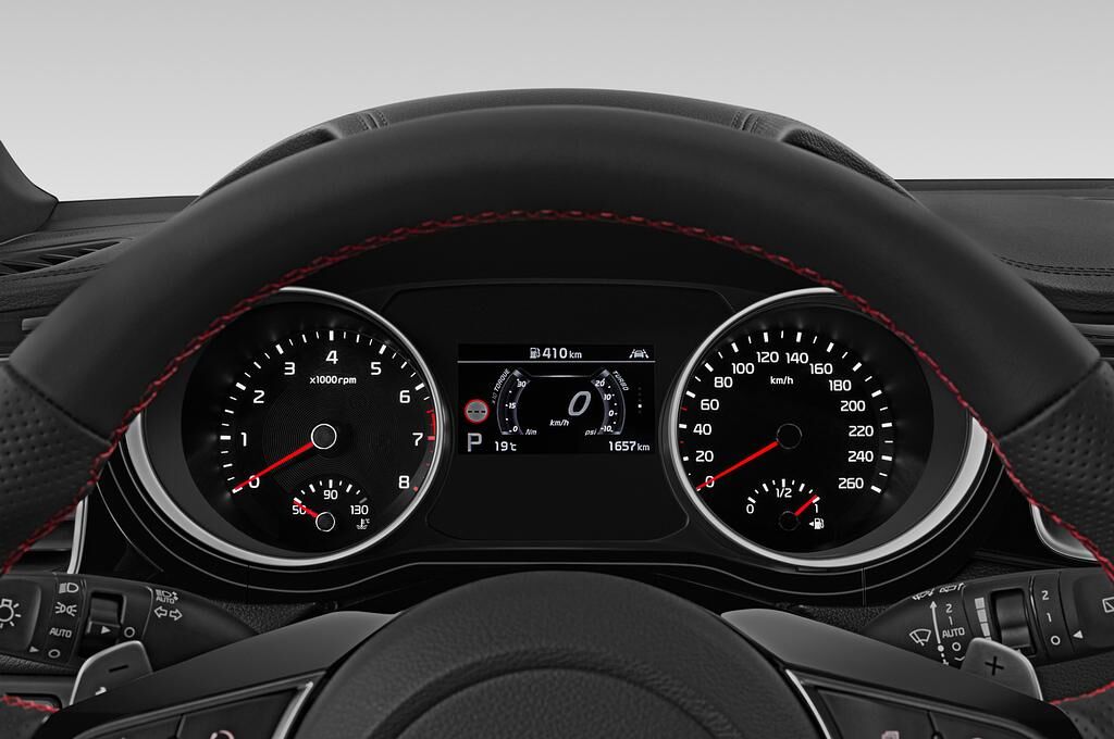 KIA Proceed (Baujahr 2019) GT 5 Türen Tacho und Fahrerinstrumente