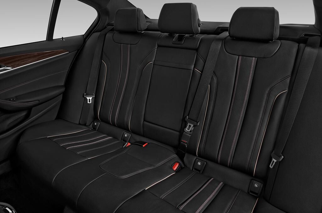 BMW 5 Series (Baujahr 2019) M Sport 4 Türen Rücksitze