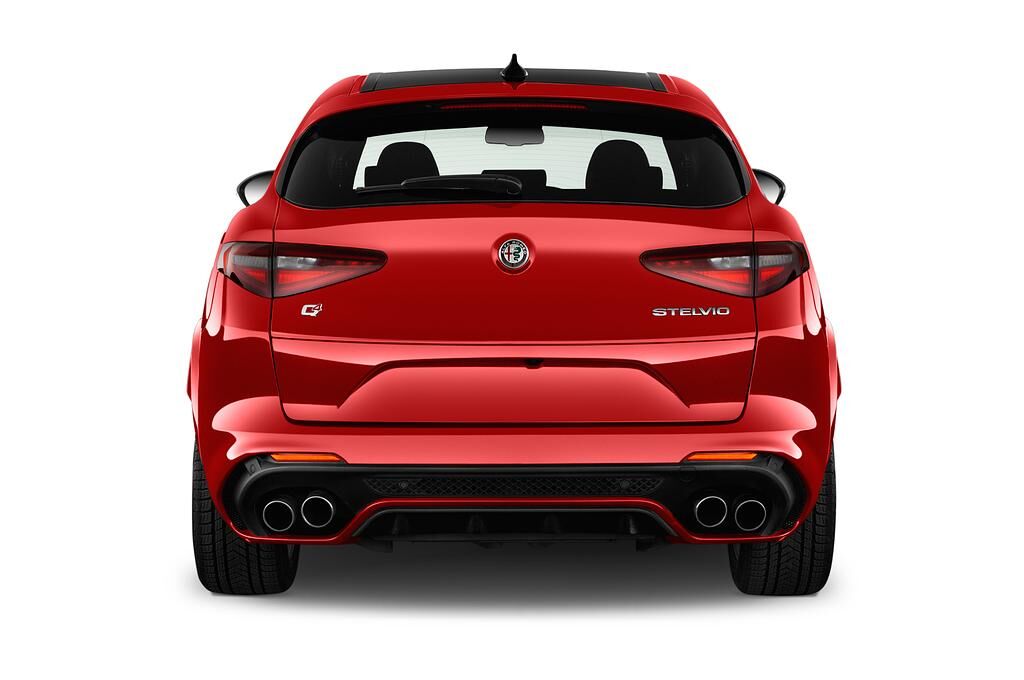 Alfa Romeo Stelvio Quadrifoglio (Baujahr 2019) - 5 Türen Heckansicht