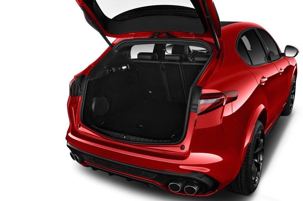 Alfa Romeo Stelvio Quadrifoglio (Baujahr 2019) - 5 Türen Kofferraum