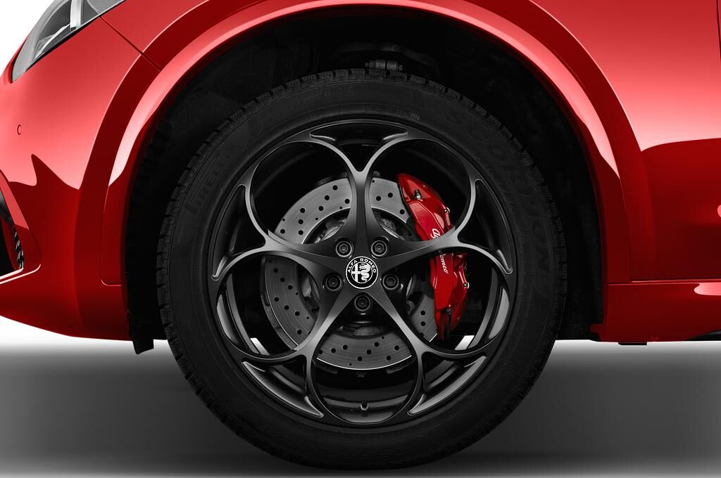 Alfa Romeo Stelvio Quadrifoglio (Baujahr 2019) - 5 Türen Reifen und Felge