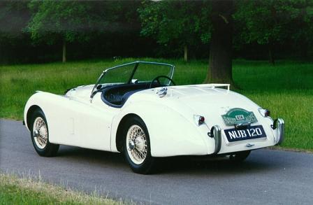 Jaguar XK 120: sein Motor leistet 118 kW / 160 PS