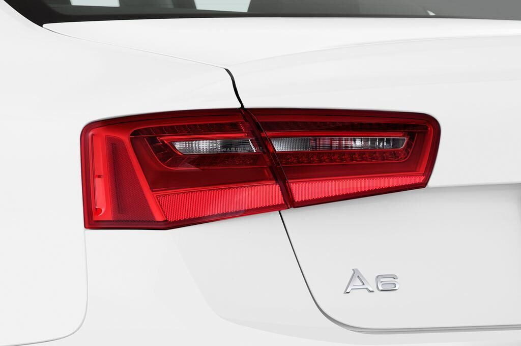 Audi A6 (Baujahr 2012) - 4 Türen Rücklicht