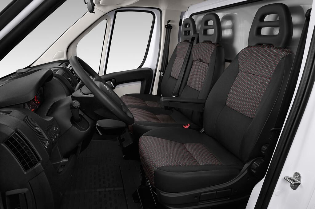 Citroen Jumper (Baujahr 2019) - 2 Türen Vordersitze