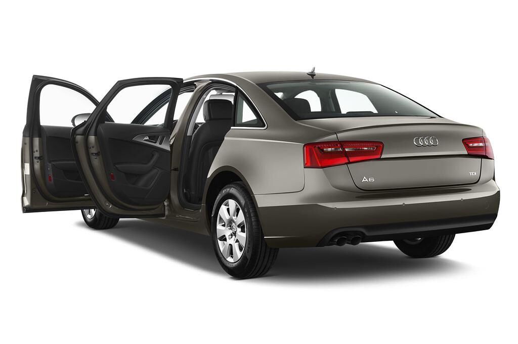Audi A6 (Baujahr 2012) sport selection 4 Türen Tür geöffnet