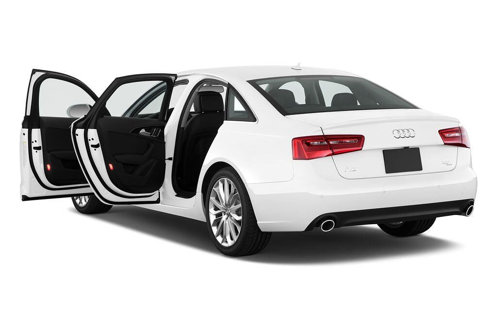 Audi A6 (Baujahr 2012) - 4 Türen Tür geöffnet