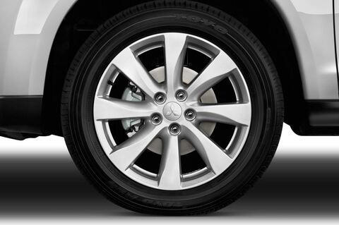 Mitsubishi ASX (Baujahr 2013) Instyle 5 Türen Reifen und Felge