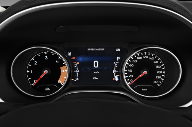 Jeep Compass (Baujahr 2022) Longitude 5 Türen Tacho und Fahrerinstrumente