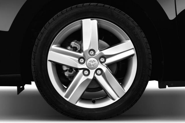 Toyota Auris (Baujahr 2010) Club 5 Türen Reifen und Felge