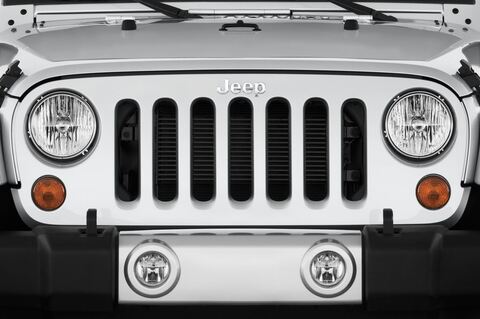 Jeep Wrangler Unlimited (Baujahr 2013) Sahara 5 Türen Kühlergrill und Scheinwerfer