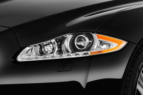 Jaguar XJ (Baujahr 2012) Supersport 4 Türen Scheinwerfer