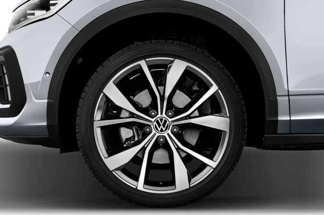 Volkswagen T-Roc (Baujahr 2022) R-Line 5 Türen Reifen und Felge