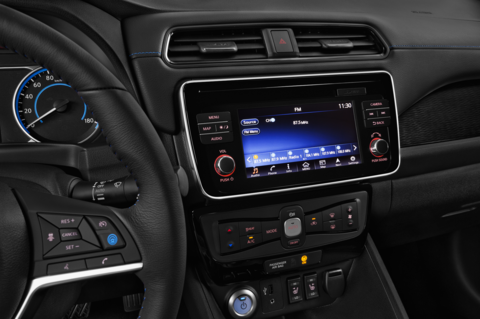 Nissan Leaf (Baujahr 2018) N Connecta 5 Türen Radio und Infotainmentsystem