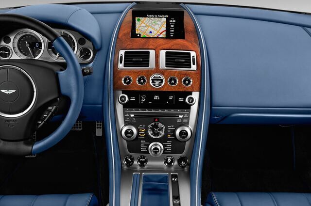 Aston Martin DB9 (Baujahr 2016) - 2 Türen Mittelkonsole