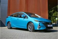 Toyota Prius Plug-in-Hybrid - Sonne in den Tank