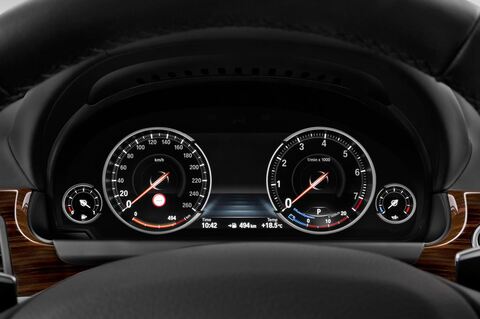 BMW 6 Series (Baujahr 2016) - 2 Türen Tacho und Fahrerinstrumente